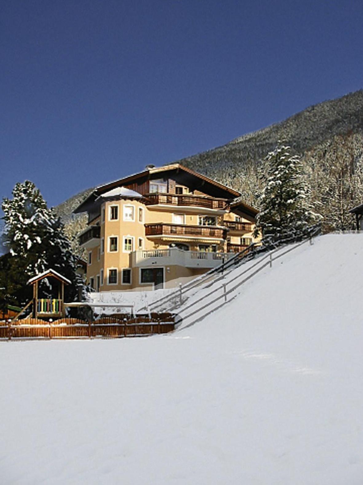 Ferienhaus Bergblick フルプメス 部屋 写真
