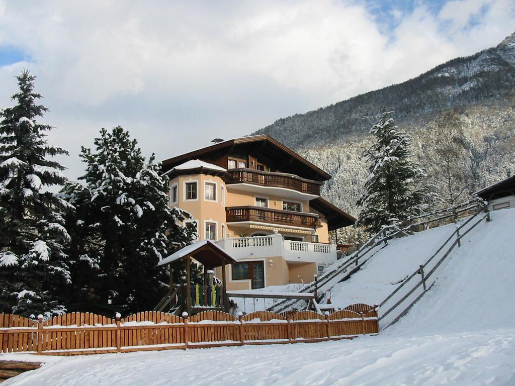 Ferienhaus Bergblick フルプメス エクステリア 写真