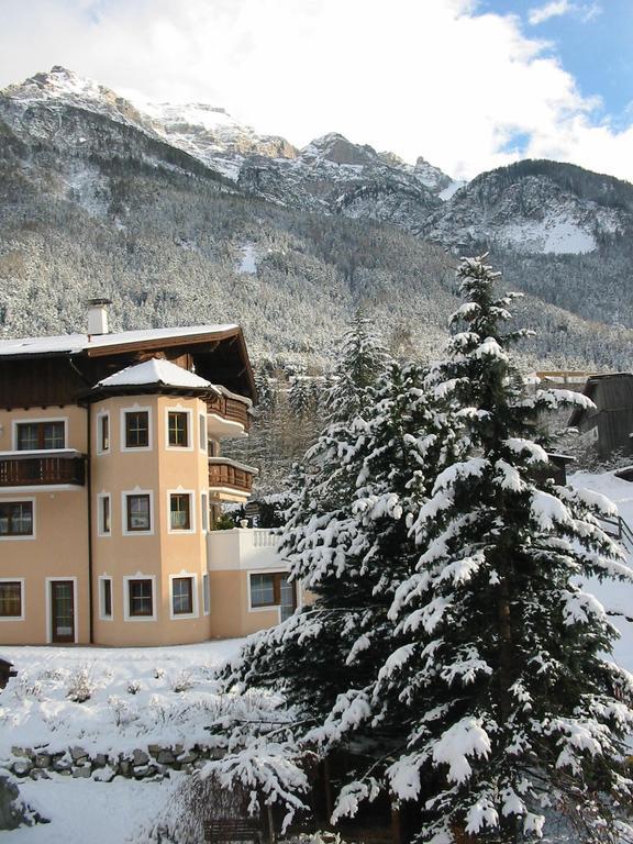 Ferienhaus Bergblick フルプメス エクステリア 写真